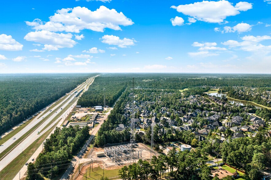 More Photos Of 34715 Tomball Pky, Pinehurst Auto Repair For Sale