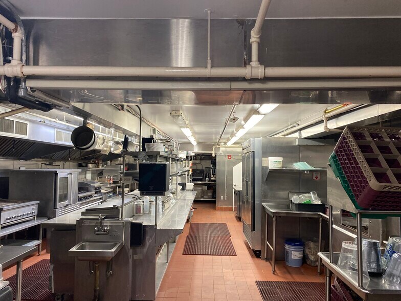 More Photos Of 101 Ward St, Paterson General Retail For Lease