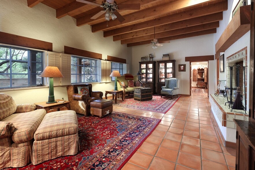 More Photos Of 13105 E Placita Las Avenas, Tucson Horse Stables For Sale