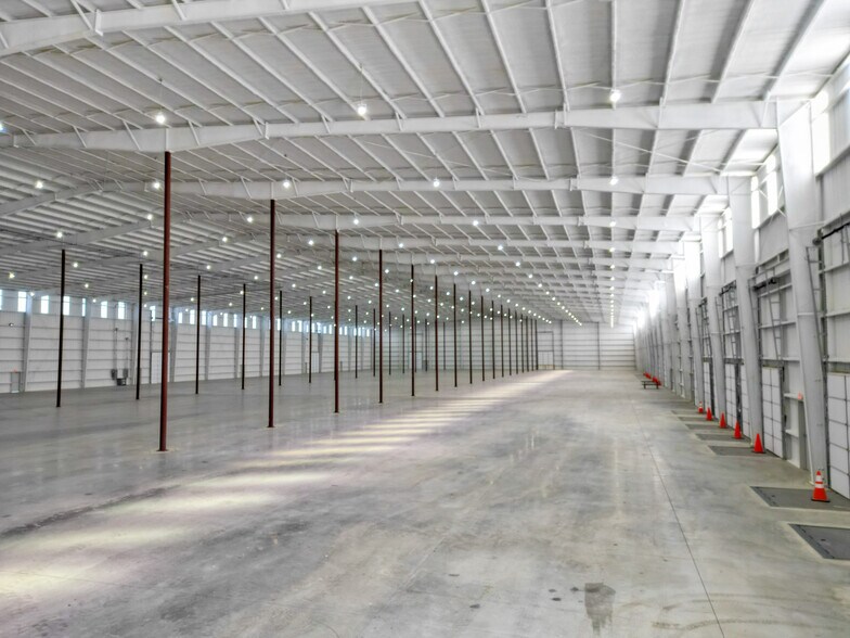 More Photos Of 240 Tiger, Rhome Warehouse For Sale