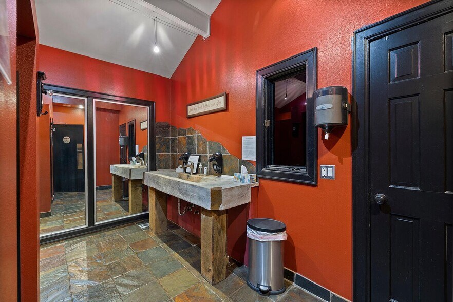 More Photos Of 381 W Guin Rd, Nixa Lodge Meeting Hall For Sale