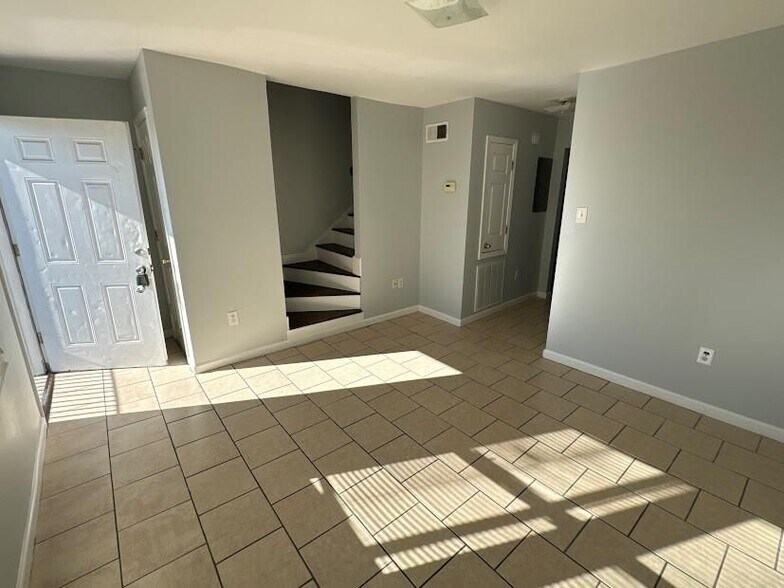 More Photos Of 1300 Bolo Ct, Westwego Apartments For Sale