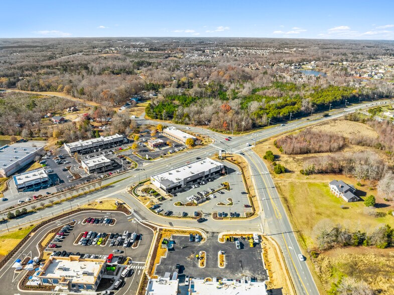 More Photos Of 3866 Rural Retreat Rd, Burlington Storefront Retail Office For Lease