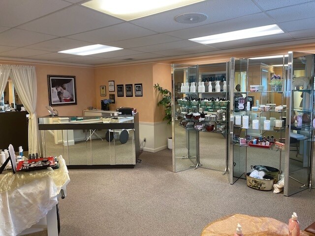 More Photos Of 2805 Lincoln Ave, Evansville Medical For Sale