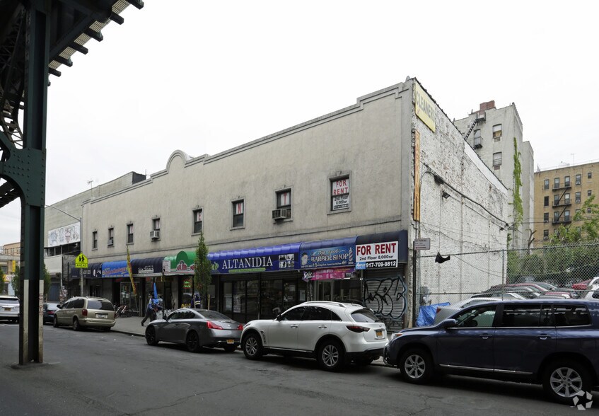 Primary Photo Of 1975-1983 Jerome Ave, Bronx Storefront Retail Office For Lease