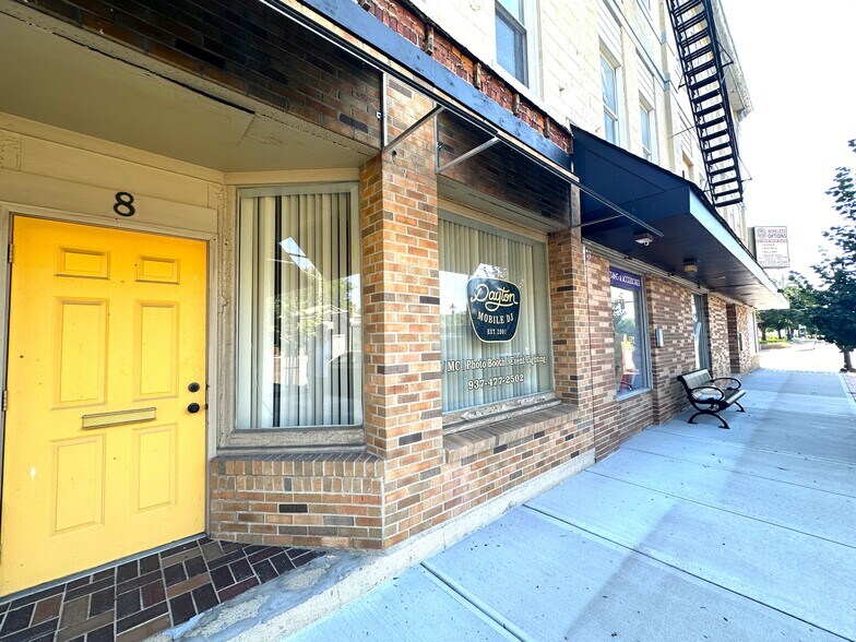 More Photos Of 1-17 E Central Ave, West Carrollton Storefront Retail Residential For Sale