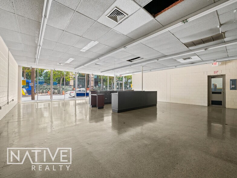 More Photos Of 11 N Andrews Ave, Fort Lauderdale Auto Repair For Lease