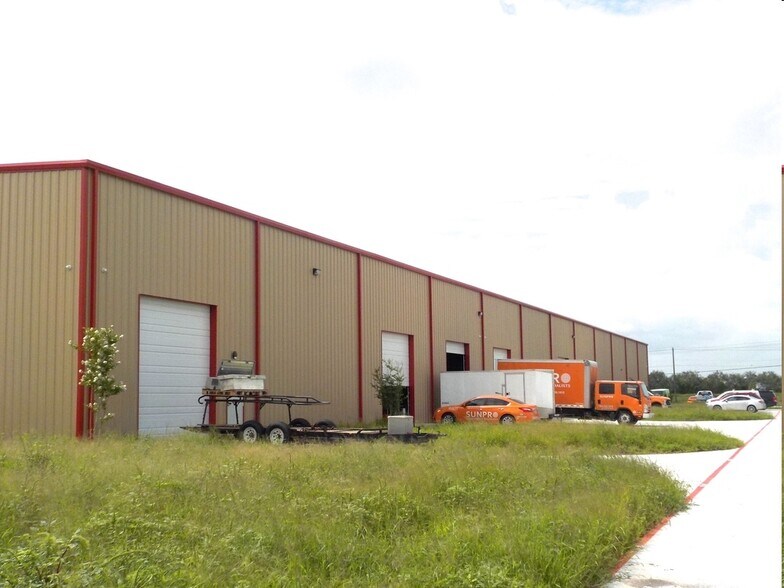 More Photos Of 5151 Logan's Run, Harlingen Unknown For Lease