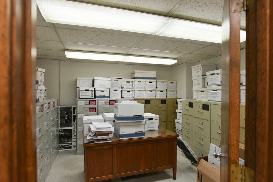 More Photos Of 29 W Franklin St, Hagerstown Apartments For Sale