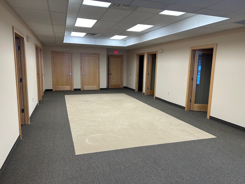 More Photos Of 2479 Browncroft Blvd, Rochester Medical For Lease