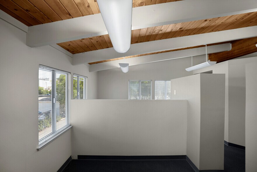 More Photos Of 3000 Cleveland Ave, Santa Rosa Office For Sale