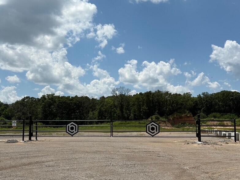 Primary Photo Of 1625 S. 68th Street, Kansas City Land For Lease