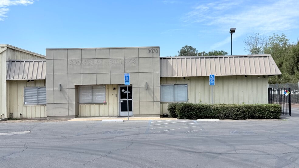 More Photos Of 3070 Myers St, Riverside Warehouse For Sale