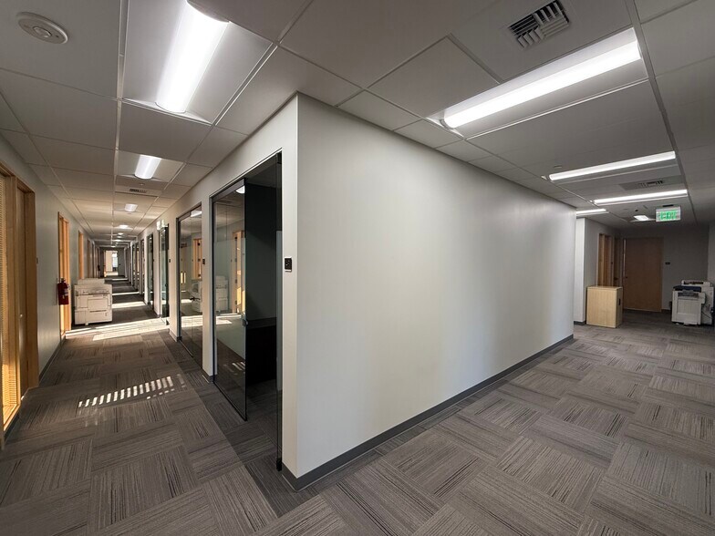 More Photos Of 301 116th Ave SE, Bellevue Coworking Space