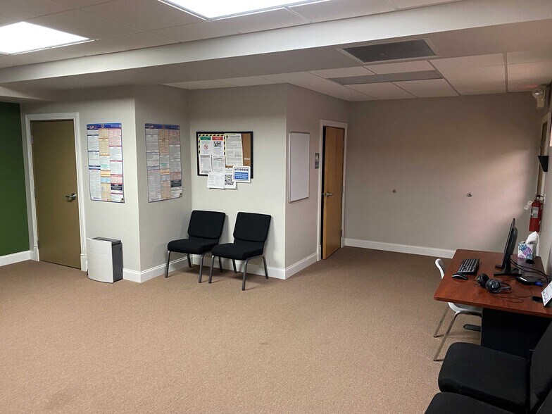 More Photos Of 117 N Mitchell St, Cadillac Medical For Sale