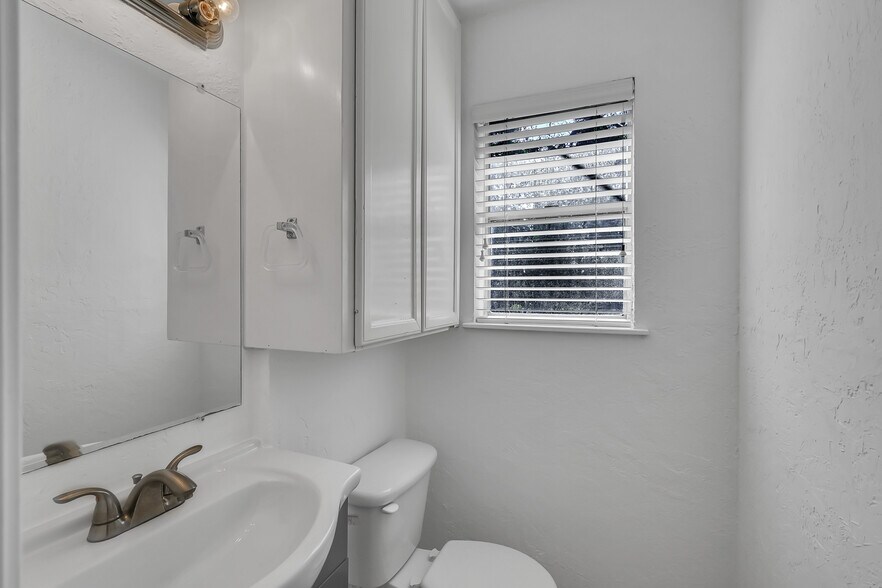 More Photos Of 29806 Lazy Ln, Spring Office Residential For Lease