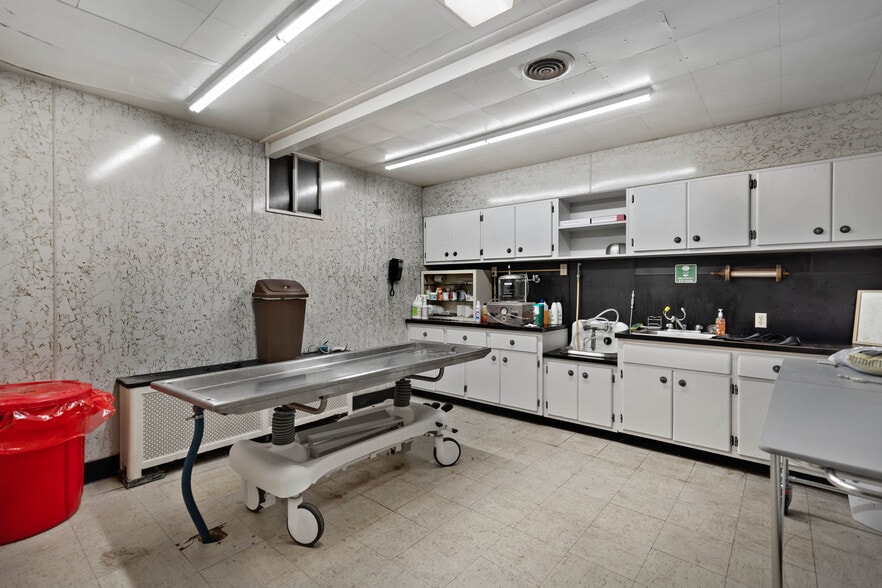 More Photos Of 701 Thompson Ave, Donora Funeral Home For Sale