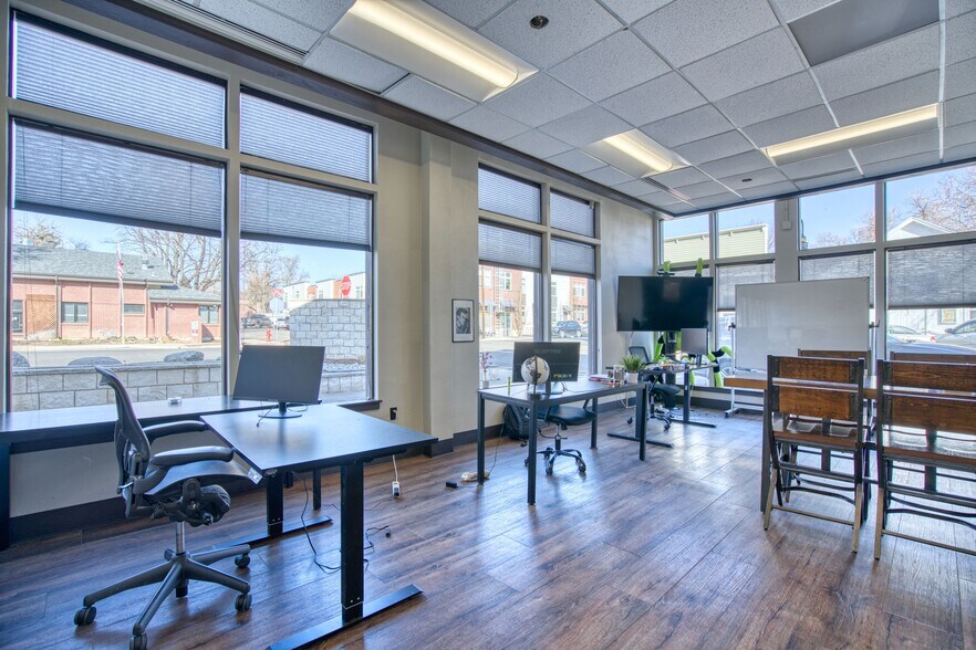 More Photos Of 400 E Simpson St, Lafayette Office For Lease