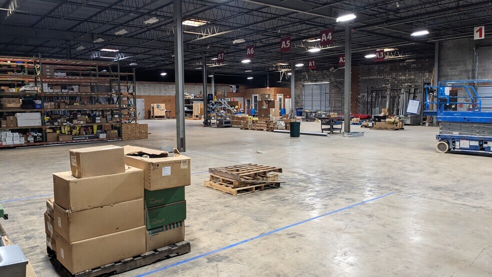 More Photos Of 2105 Maple Ave, Burlington Warehouse For Lease