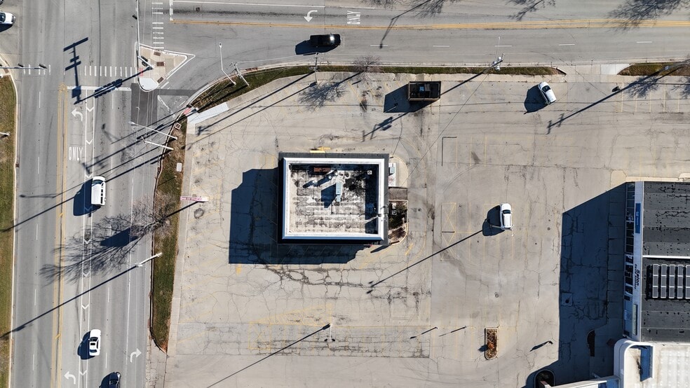 More Photos Of 2600 W Jefferson St, Joliet Fast Food For Sale