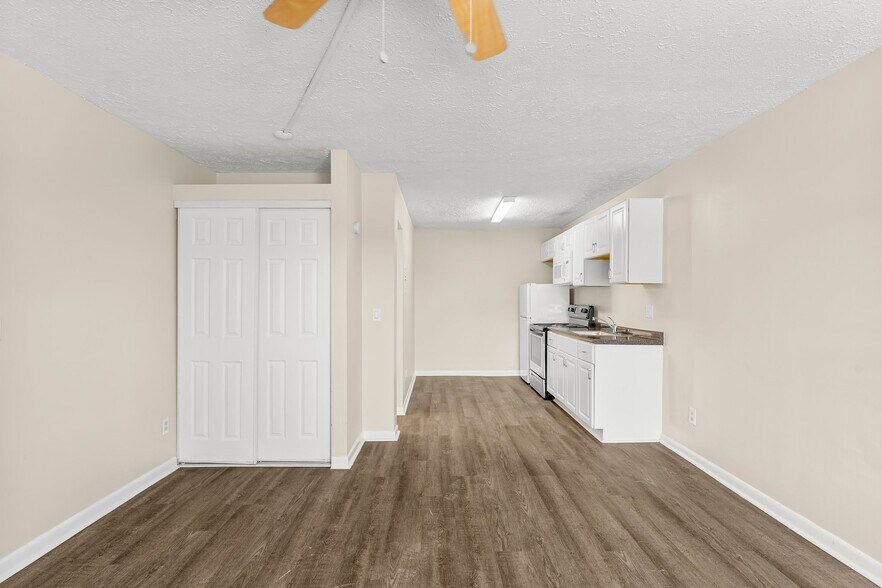 More Photos Of 644 W Caladium Cir, Panama City Beach Apartments For Sale