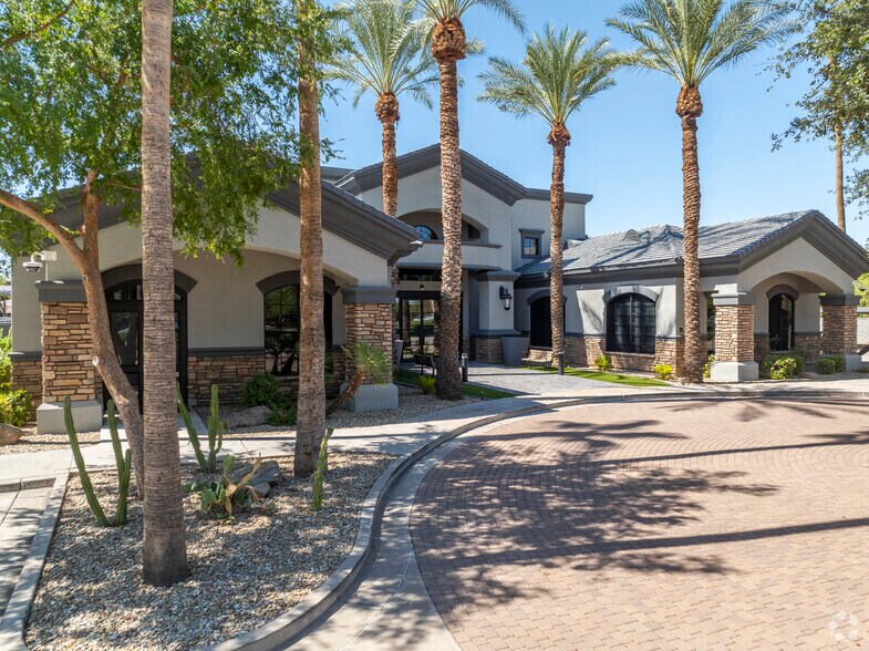 More Photos Of 525 W Baseline Rd, Mesa Warehouse For Sale