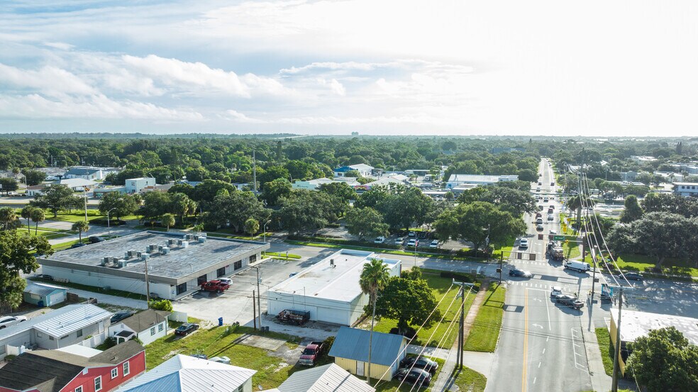 More Photos Of 2315 14th Ave, Vero Beach Medical For Sale