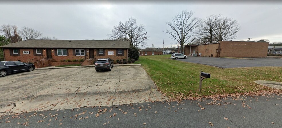 More Photos Of 110 Liberty Ln, Indian Trail Flex For Sale