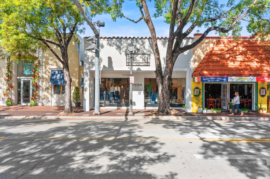 Primary Photo Of 3432 Main Hwy, Miami Storefront Retail Office For Lease