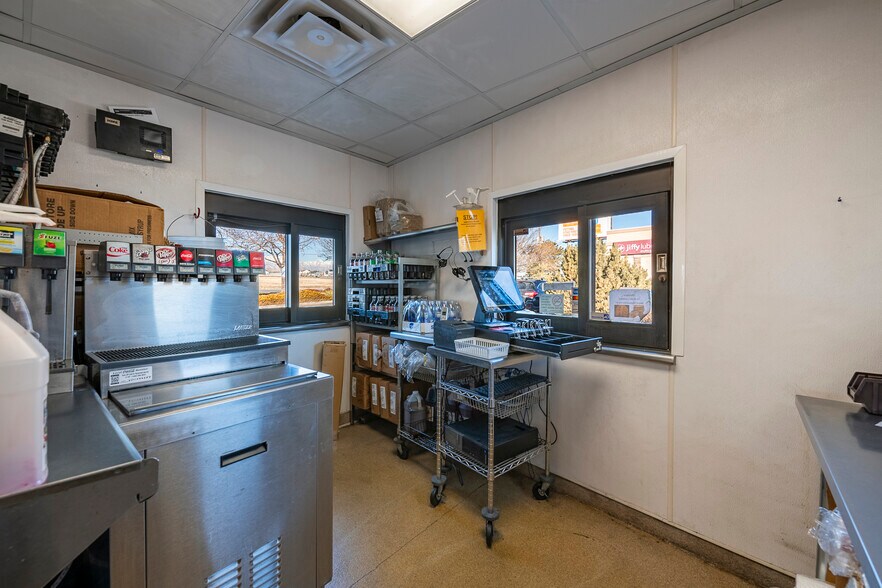 More Photos Of 7903 S Airport Rd, West Jordan Fast Food For Sale