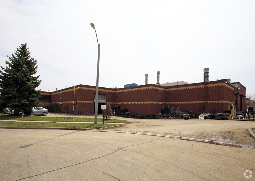 More Photos Of 191 Vinyl Ct, Vaughan Warehouse For Lease