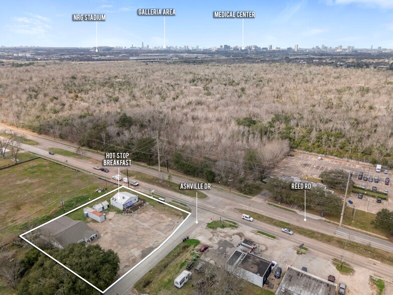 More Photos Of 9202 Ashville Dr, Houston Shelter For Sale