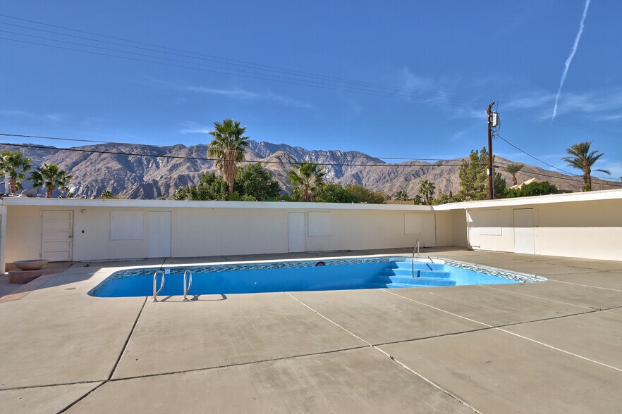 More Photos Of 2249 N Palm Canyon Dr, Palm Springs Hotel For Sale