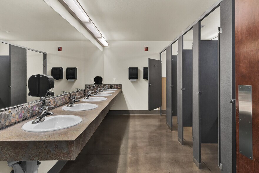 More Photos Of 1400 N Park Ln, Eagle Schools For Sale