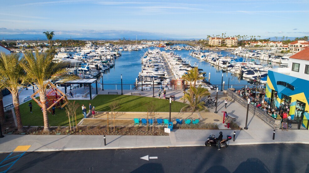 More Photos Of 16330-16450 Pacific Coast Hwy, Huntington Beach Unknown For Lease
