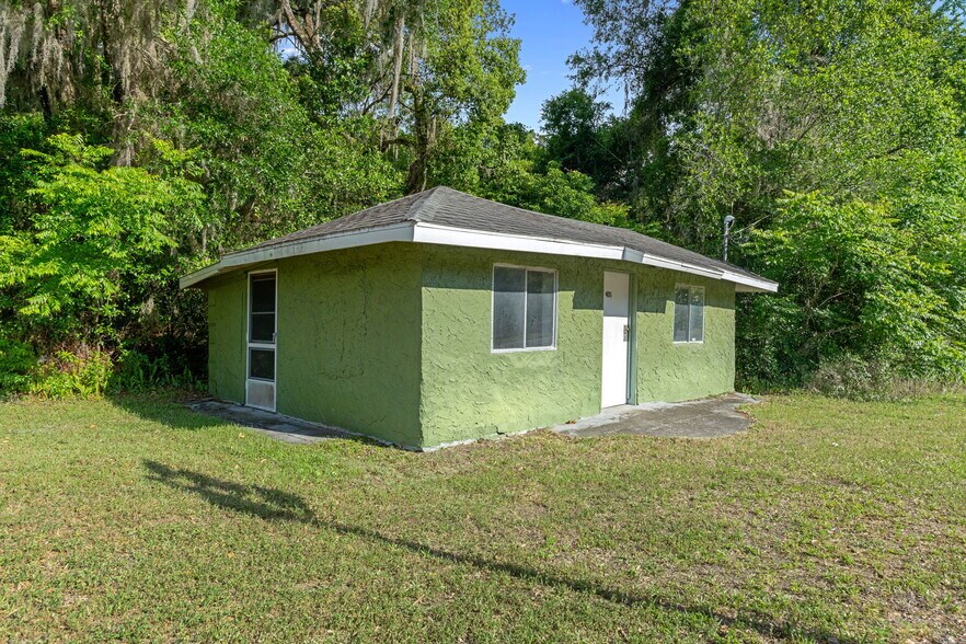 More Photos Of 7805 S Florida Ave, Floral City Freestanding For Sale