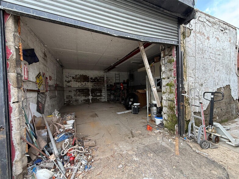 More Photos Of 11552 Lefferts Blvd, South Ozone Park Land For Lease