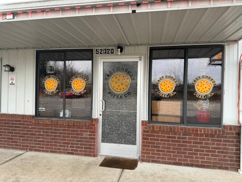 More Photos Of 5204 Highway 31 E, Westmoreland Freestanding For Sale