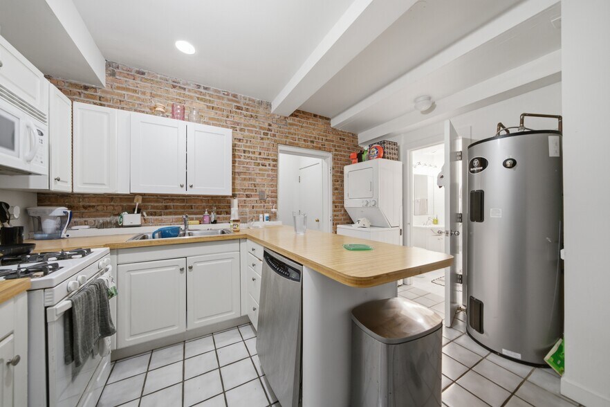 More Photos Of 1628-1630 N Wells St, Chicago Apartments For Sale