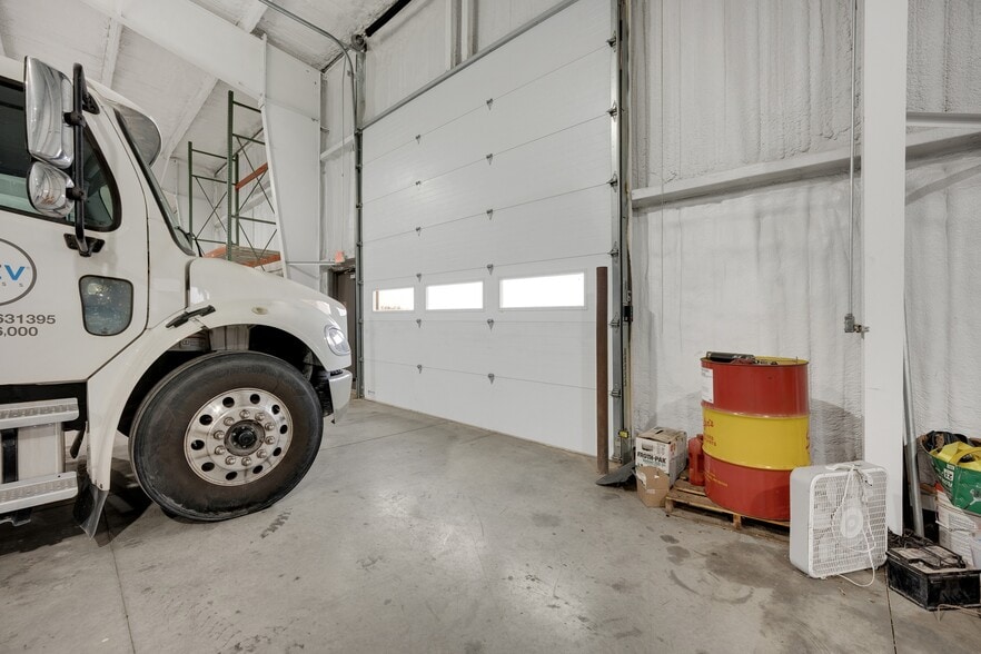 More Photos Of 22800 Highway H, Sedalia Manufacturing For Sale