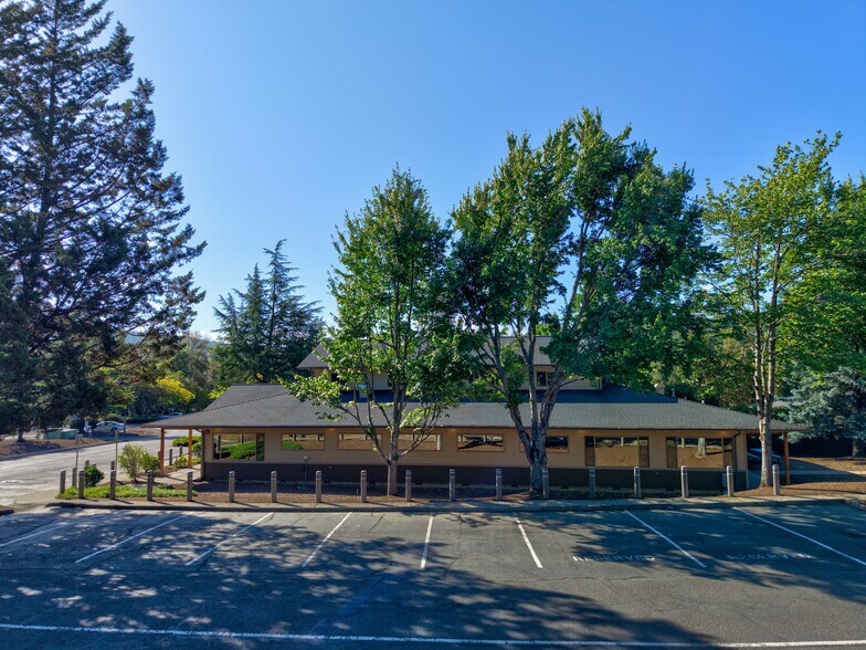 More Photos Of 277 Medical Loop, Roseburg Medical For Lease