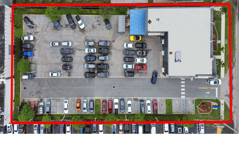 More Photos Of 8470 NW 58th St, Doral Auto Dealership For Sale