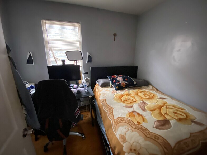 More Photos Of 4035 S Richmond St, Chicago Apartments For Sale