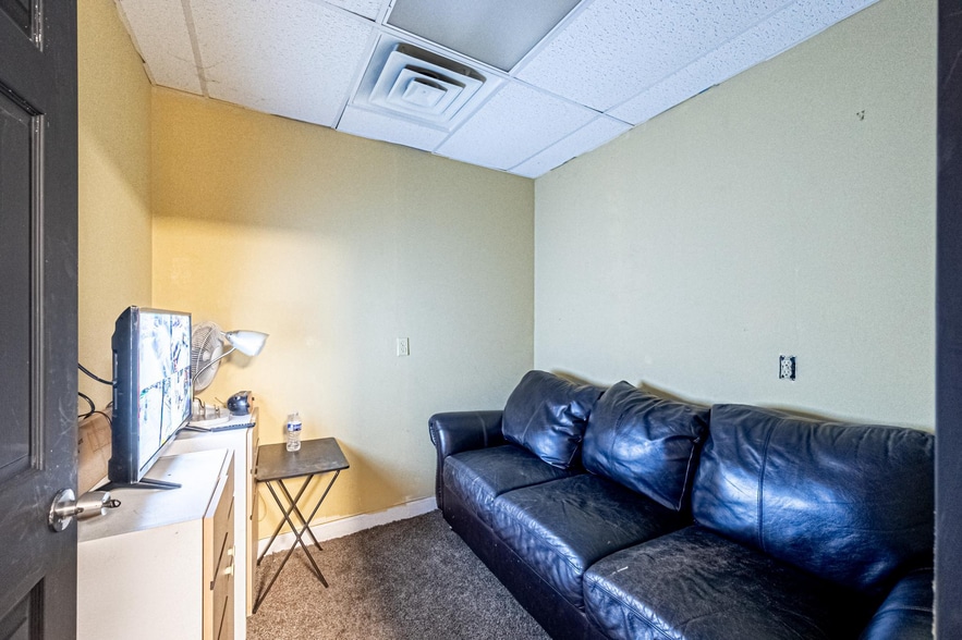 More Photos Of 3401 Winchester Ave, Atlantic City Storefront For Lease