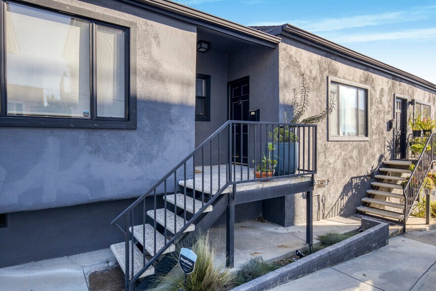 More Photos Of 732 Robinson St, Los Angeles Apartments For Sale