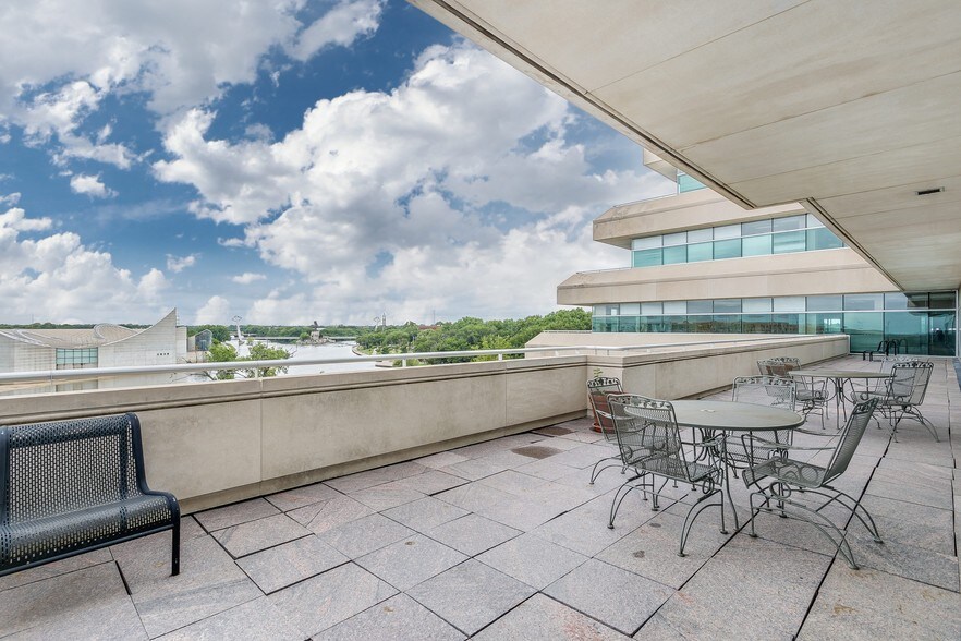 More Photos Of 245 N Waco St, Wichita Office For Lease