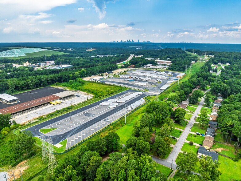 More Photos Of 1679 Koppers Ct, Conley Truck Terminal For Lease