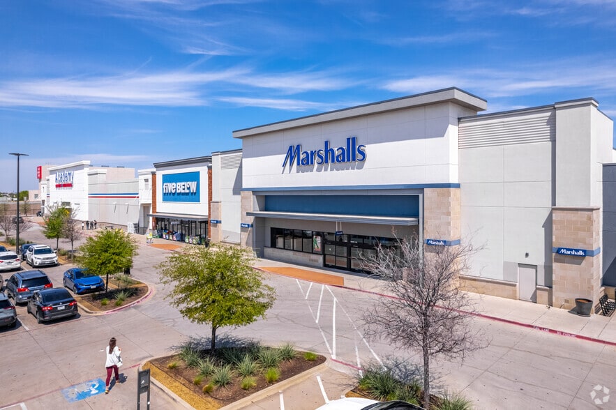 More Photos Of E Northwest Hwy & Abrams Rd, Dallas Unknown For Lease