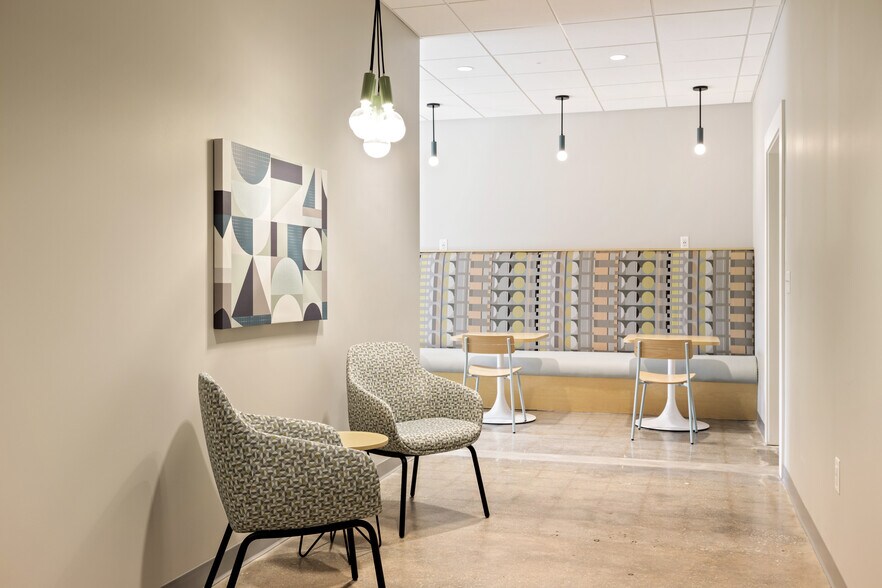 More Photos Of 5841 Rivers Ave, North Charleston Office For Lease