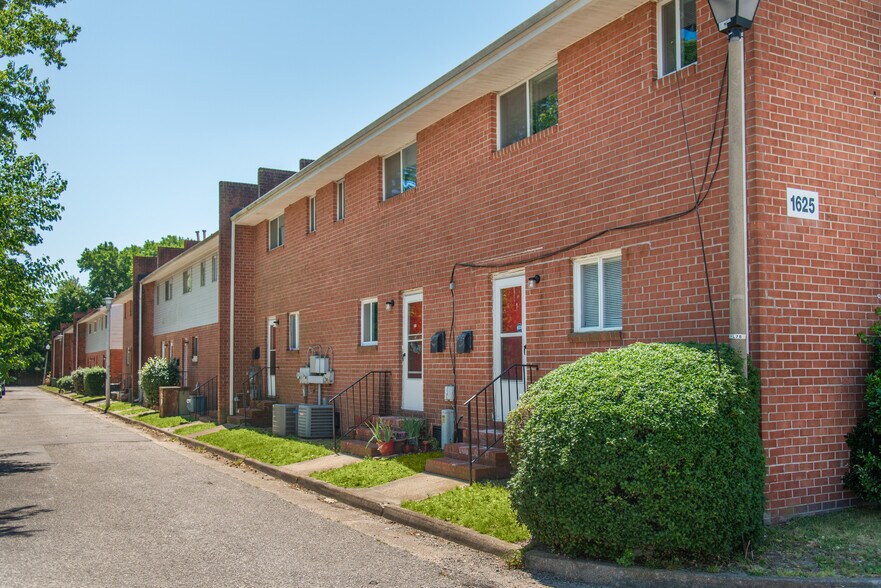 More Photos Of 1625 W Pembroke Ave, Hampton Apartments For Sale